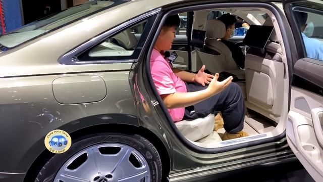 2022 Audi A8L Horch Walkaround—2021 Guangzhou Motor Show—2022款奥迪A8L霍希版，外观与内饰实拍 смотреть онлайн