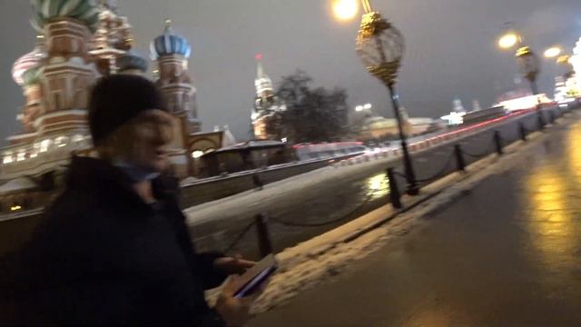 Встреча с Ромычем. Ростовский "бандит" приехал в Москву. Прогулка по вечерней Москве.