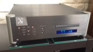 Wadia 16 CD player ; Accuphase A20