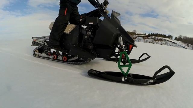 SHARMAX vs LIFAN | Сравнение РАСХОДА ТОПЛИВА и СКОРОСТИ САМОДЕЛЬНЫХ СНЕГОХОДОВ смотреть онлайн