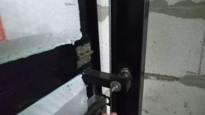 Двухсекционные ворота. Механизм противовесов и направляющих своими руками.