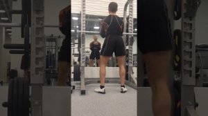 Присед Зерчера. Вид сзади