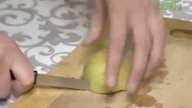 Видео. 47 литров варенья для одиноких стариков. Завершился проект «Яблочный Спас» смотреть онлайн