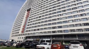 Москва. Необычные дома Москвы. Дом- Парус, Дом-Капля на Ходынском поле.