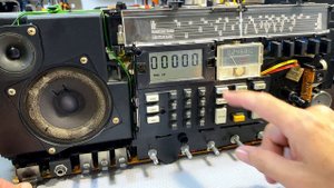 Another addition to my Satellit family. Grundig Satellit 650 Pro rest. pt. 1 #PCBWay#