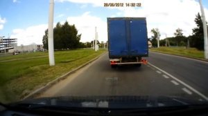 дети перебегают дорогу