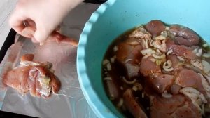 Новогодние рецепты Нежная ароматная Свинина в пиве запечённая в духовке рецепт