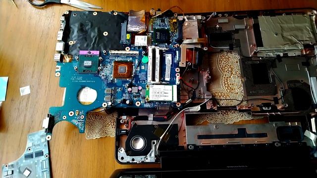 Модернизация ноутбука Toshiba Satellite P300-226. S01E04. Термопрокладки ARCTIC AC. Тесты!) смотреть онлайн