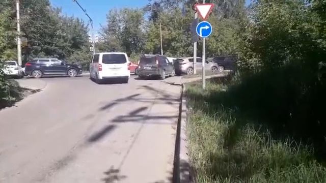 Умная Калуга или кому ПДД побоку. смотреть онлайн