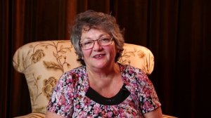 Как ухаживать за губами зимой, если часто трескаются губы