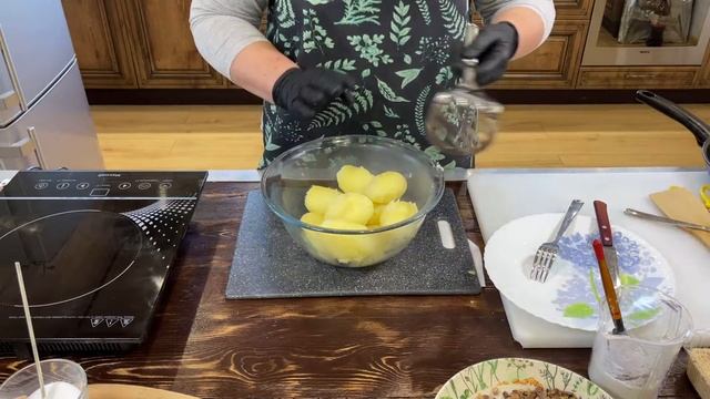 ЗРАЗЫ КАРТОФЕЛЬНЫЕ с фаршем и грибами! Вкусный, простой рецепт!