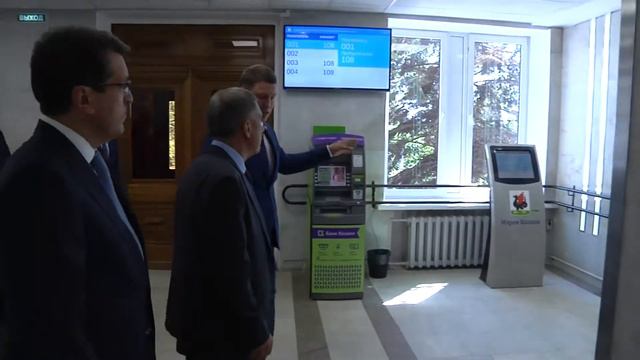 Минниханов проверяет качество дворовых территорий смотреть онлайн