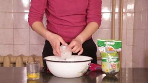 Моя собака. Готовим еду для щенка. Творог и кефир.