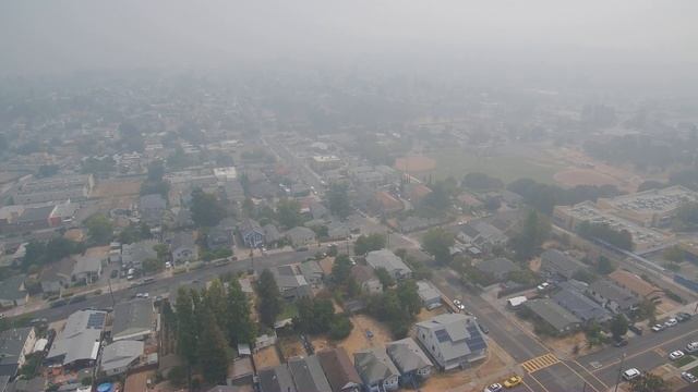 Smoke in the sky from Wildfire Northern California смотреть онлайн
