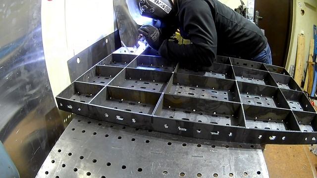 Сборка сварочной столешницы смотреть онлайн