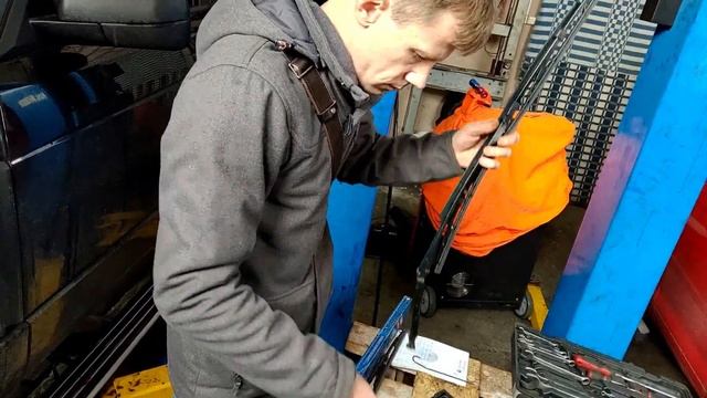 Замена масла и фильтров на Range Rover через 8000 км. Насос Webasto | Таксуем на Range Rover смотреть онлайн