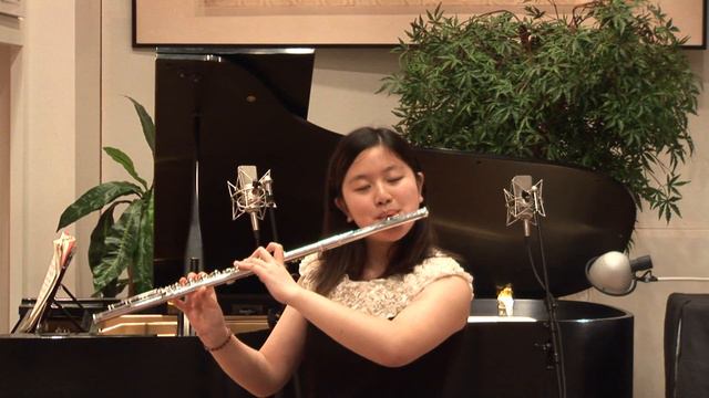 Opus 4 Studios: Hannah Ko, Flute - Allegro by J. B. Loeillet смотреть онлайн