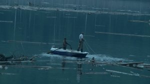 Спасоперация на Красноярском водохранилище: перевернулась лодка с людьми