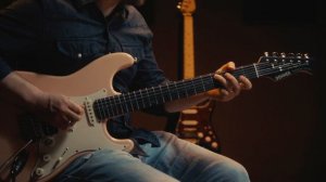 DST Family Session- Soft guitar ballad with DST-200 Electric Guitar丨Donner Spotlight