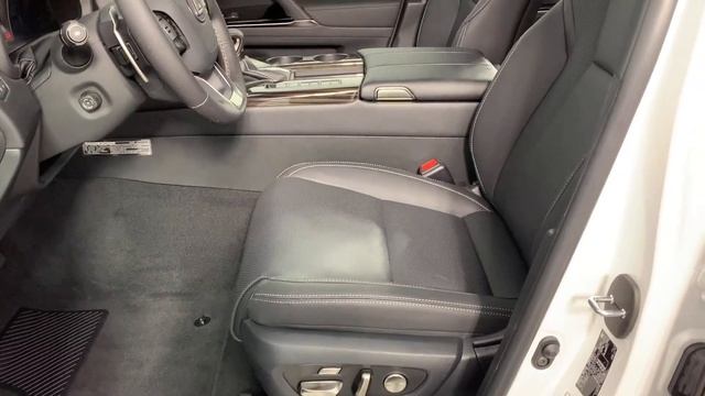 LEXUS LX600 K-03270-P смотреть онлайн