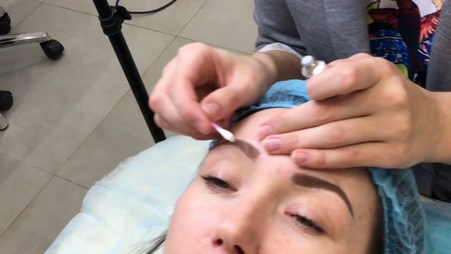 Микроблейдинг бровей - Растушевка