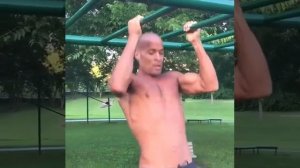 David Goggins world record pull up attempt - crazy grip strength