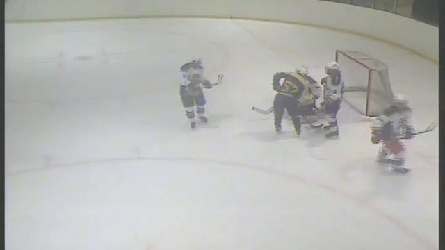 АХЛ:ХК Корчева(Конаково) - ХК Летучие пингвины(Конаково) 3:4 смотреть онлайн