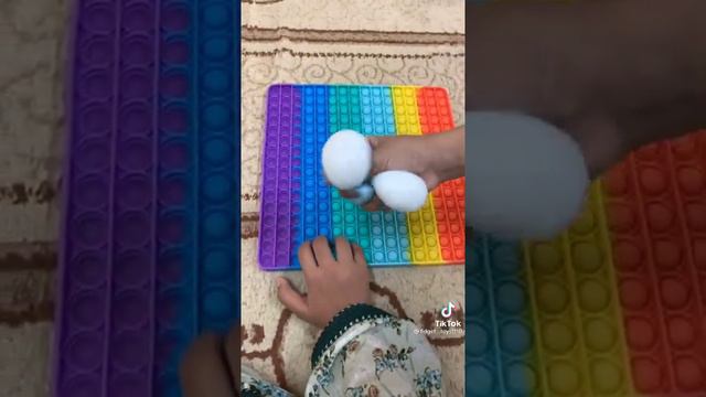 Biggest giant pop it in the world 300 pops😇😱🤯 смотреть онлайн