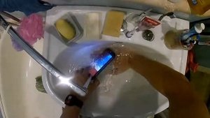 Защищенный DOOGEE S40 pro тест на воду (без моих комментариев), обзор