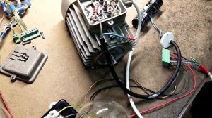 Устройство торможения трёх фазного двигателя