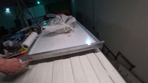 Установка люков и солнечных панелей на 680 ватт в самодельный автодом #vanlife #вэнлайф