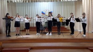 Попурри на тему песен военных лет. Ансамбль скрипачей. Рук. Е.А.Конарева, конц.Т.С.Гущина.