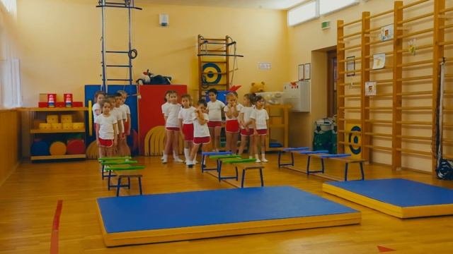 Физкультурное занятие в детском саду