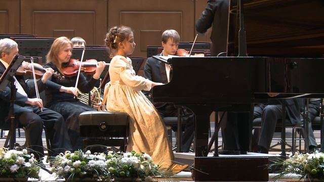 Солистка Лауреат всероссийских и международных конкурсов Милена Путилина