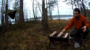 Поход в лес с ночёвкой у озера#Жарю шашлык и пачаток кукурузы#Выпивка#Отдых18+)