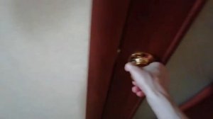 Как правильно открыть дверь (720p).mp4
