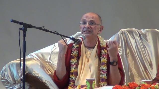 Самый главный и могущественный метод самоосознания (Е.С. Бхакти Вигьяна Госвами) - 19.04.2015 смотреть онлайн