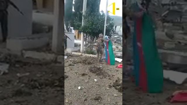 Азербайджанские военные водружают Азербайджанский флаг с Суговушане 🇦🇿