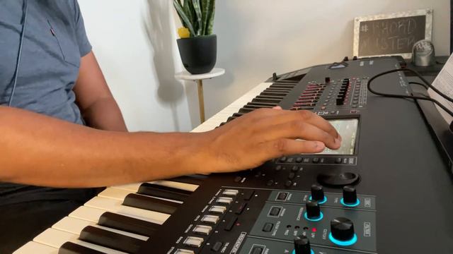 Interesting music I made on the Roland Fantom 👀 смотреть онлайн