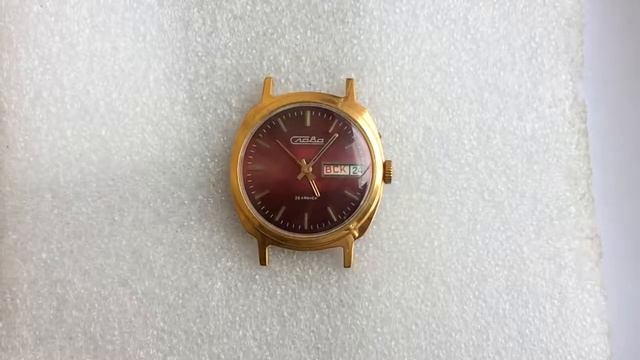 наручные часы Слава СССР бордовые в позолоте большие смотреть онлайн
