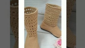 Вязаные сапоги. Вязаные сапожки. Сапожки крючком. Сапожки на подошве.