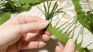 МК - елочка из гофрированной бумаги /// Master Class - Christmas tree made of corrugated paper