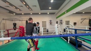 Легкий спарринг по кикбоксингу