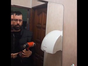 Акумуляторный фен Милуоки за 25к