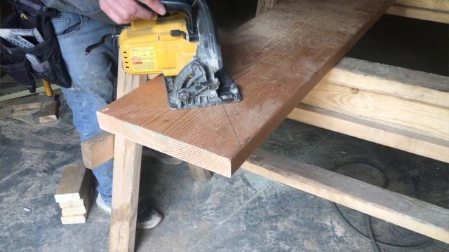 DEWALT  7 1/4 Flexvolt DCB609 Circular Saw   2+ Year Look Back