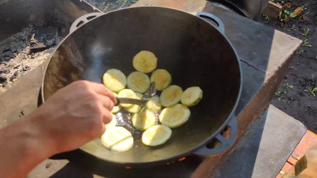 Жаренные кабачки в казане. Рецепт!