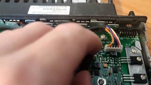 Ремонт Motorola GM300 - Нет приема. Кварц 44,645 Мгц. Замена предохранителя