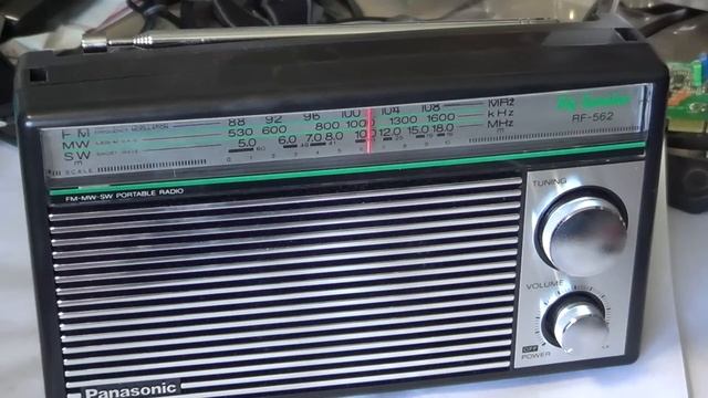 Panasonic RF-562D Review смотреть онлайн