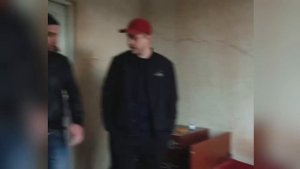 Каха пришёл к Серго в больницу