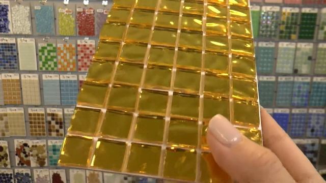 Обрезная золотая мозаика (имитация) 15*15мм смотреть онлайн